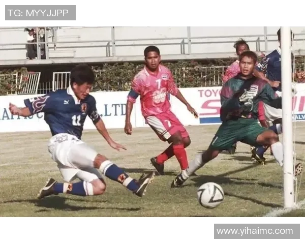 足球传奇告别时刻 十大球星挥别绿茵场的感人瞬间