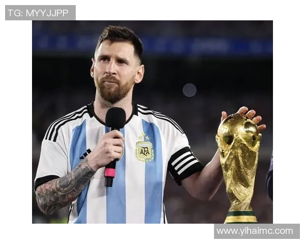 现役足球明星风采全解析 揭秘足坛顶尖球员的训练与比赛背后故事